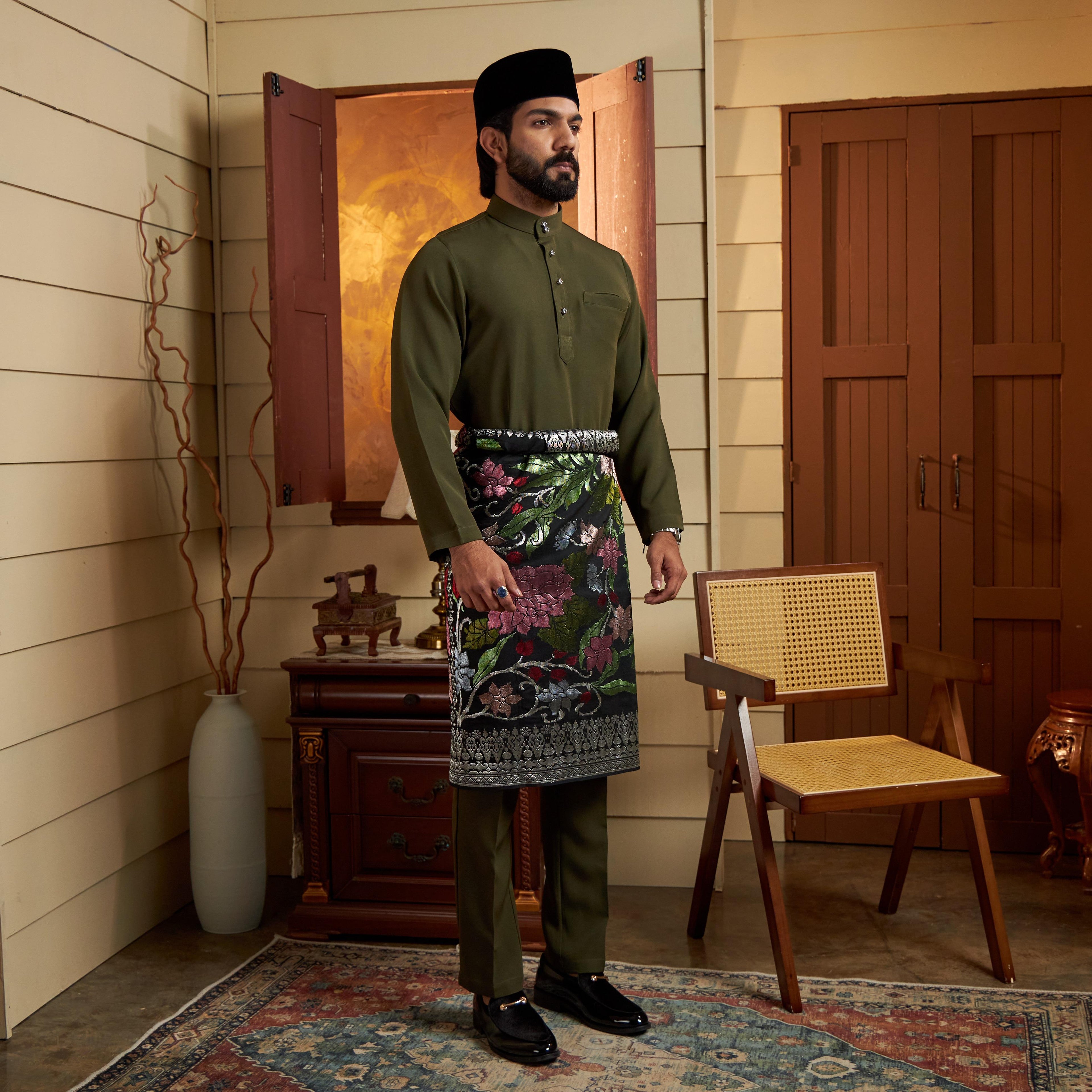 BAJU MELAYU CEKAK MUSANG